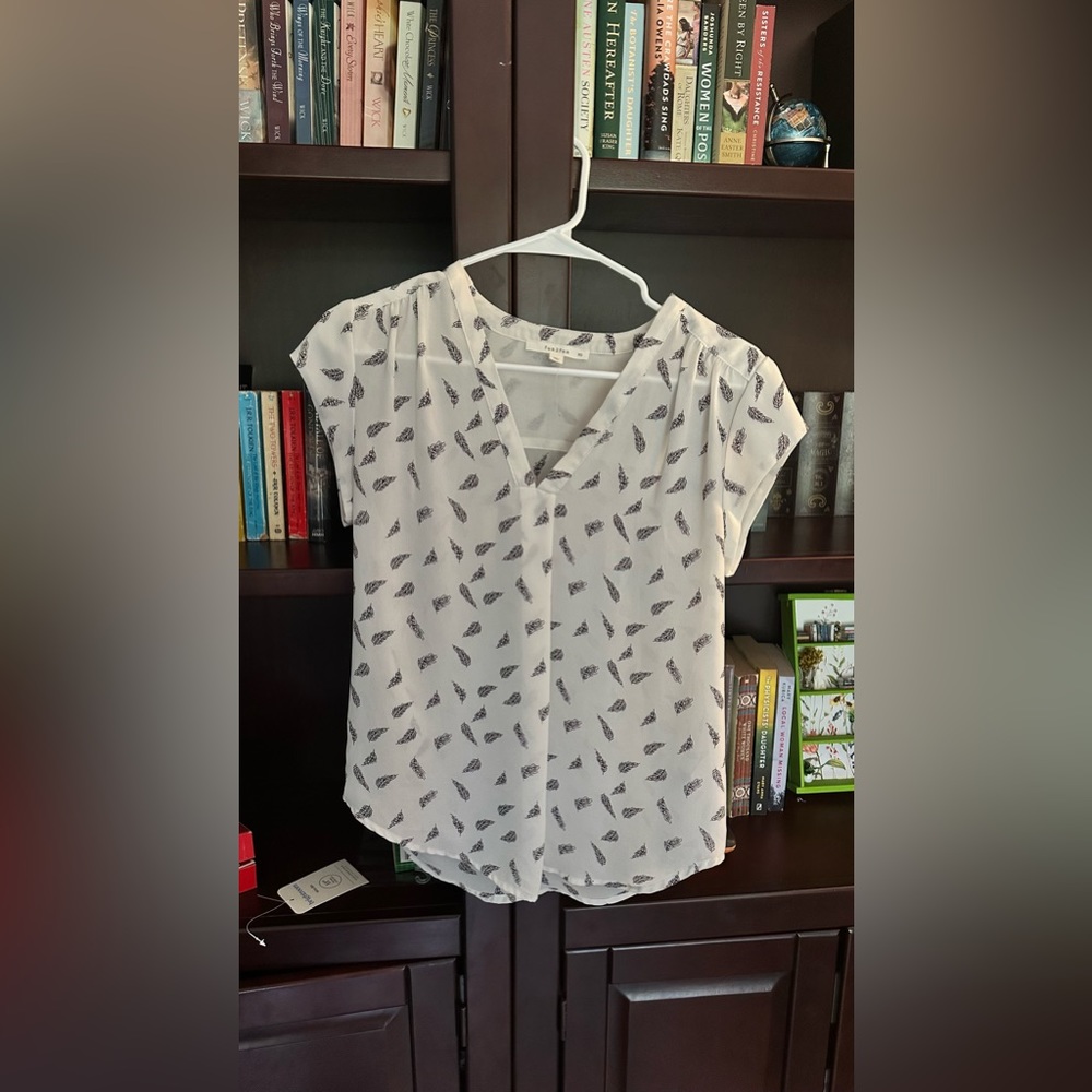 Fun 2 Fun Short Sleeve Blouse